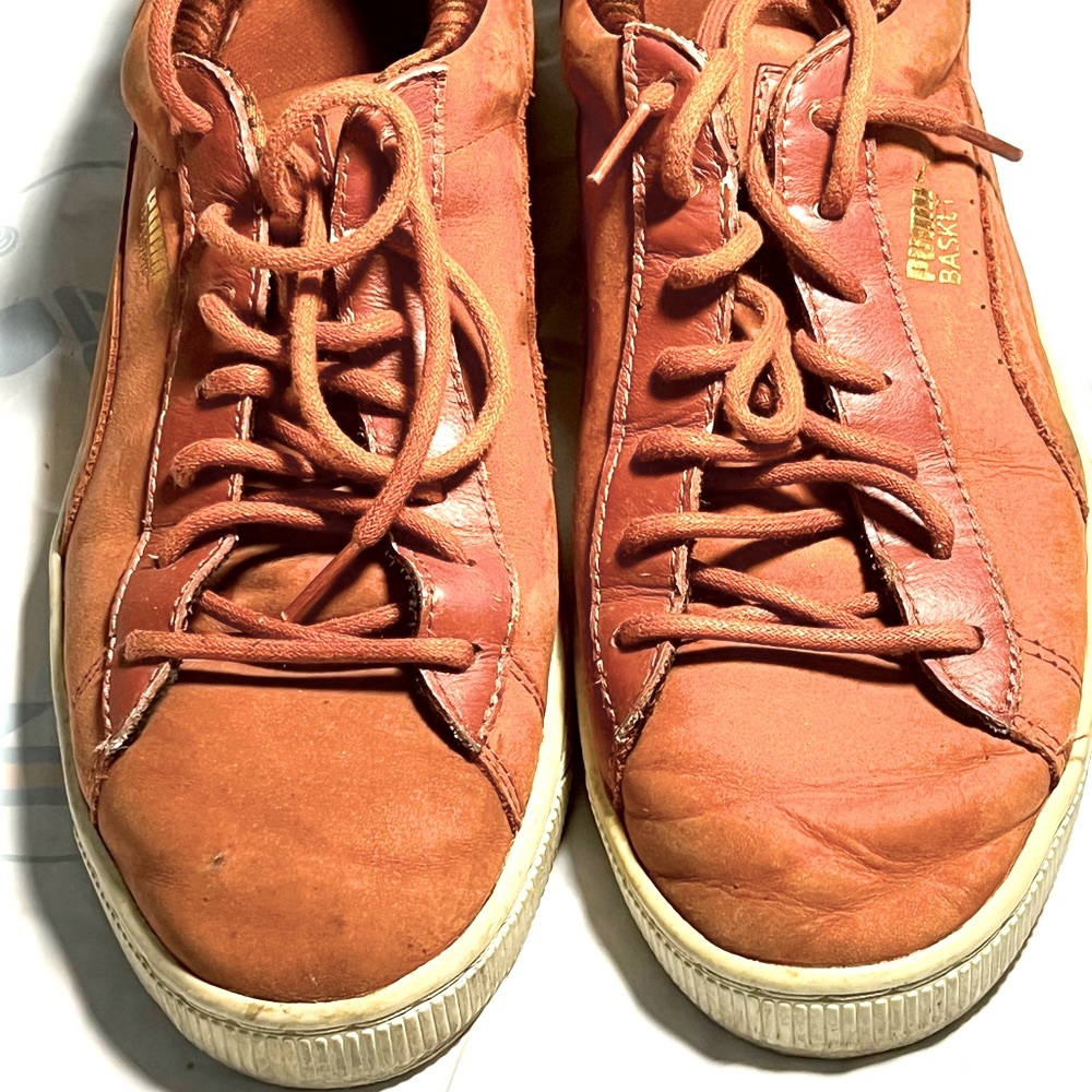 Puma casual leather look and feel shoe